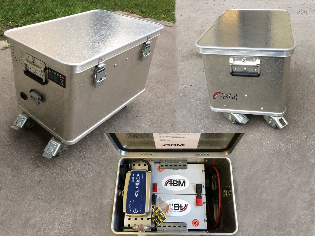 Spezialanfertigung Mobiler Akku im Case mit Griffe